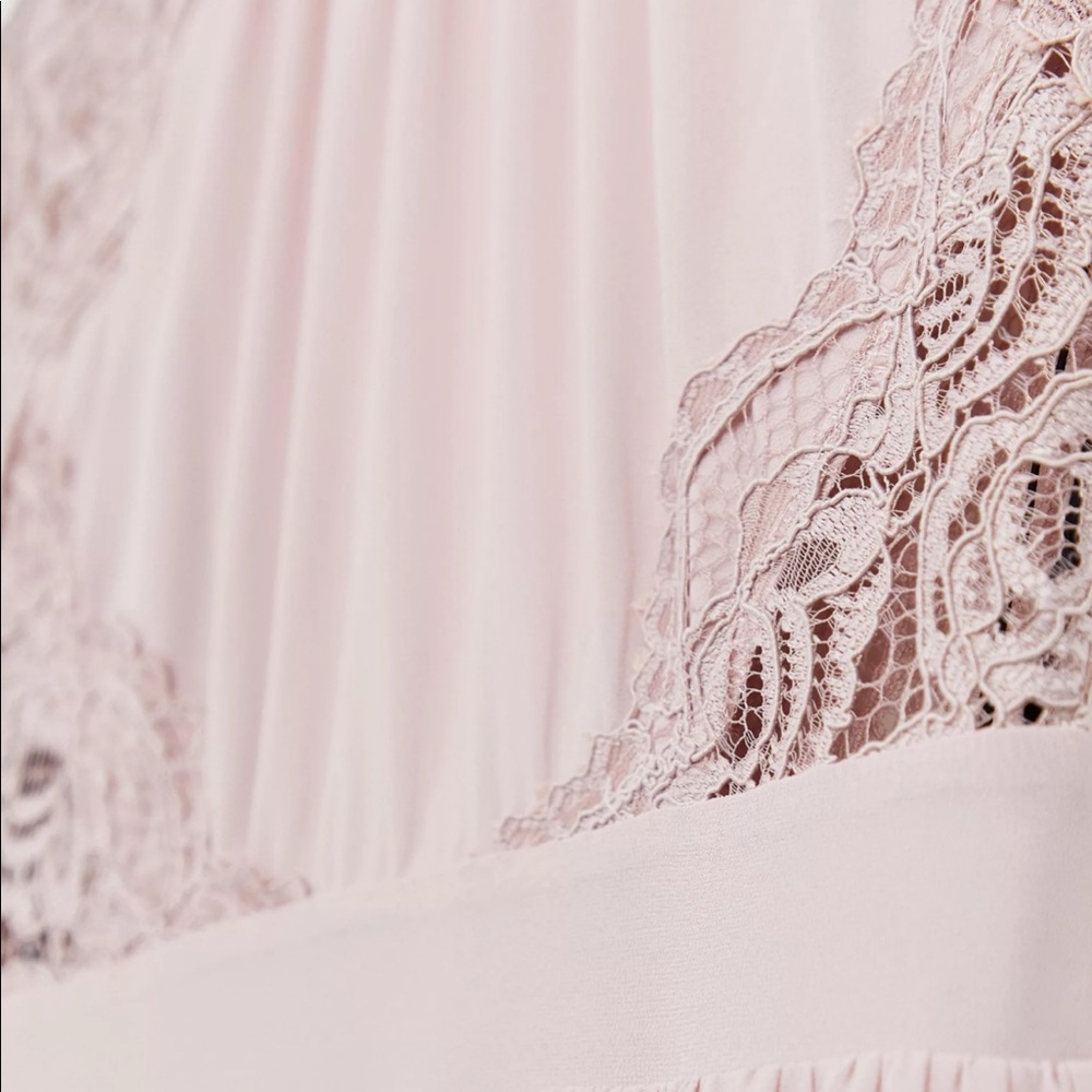 ASOS TFNC Exclusive Open Back Scalloped Lace Dress in Mink - Picture 4 of 4